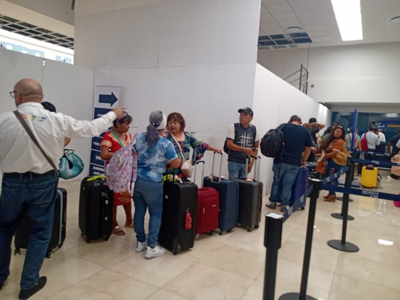 Volaris y VivaAerobús retrasan hasta una hora los vuelos en el aeropuerto de Mérida