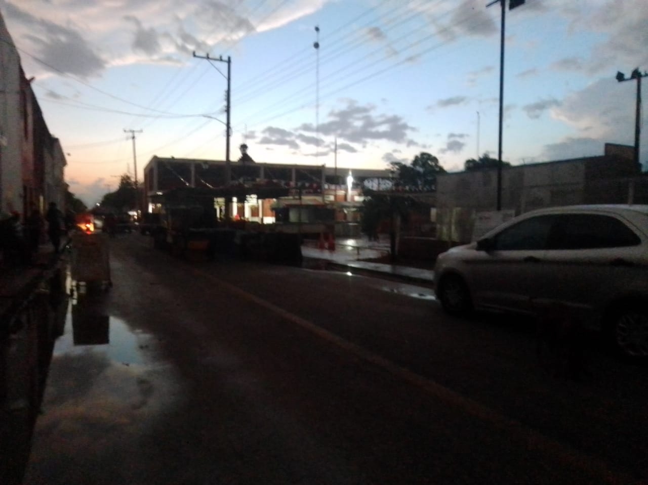 Fuerte aguacero inunda calles y deja sin luz a medio pueblo en Suma de Hidalgo