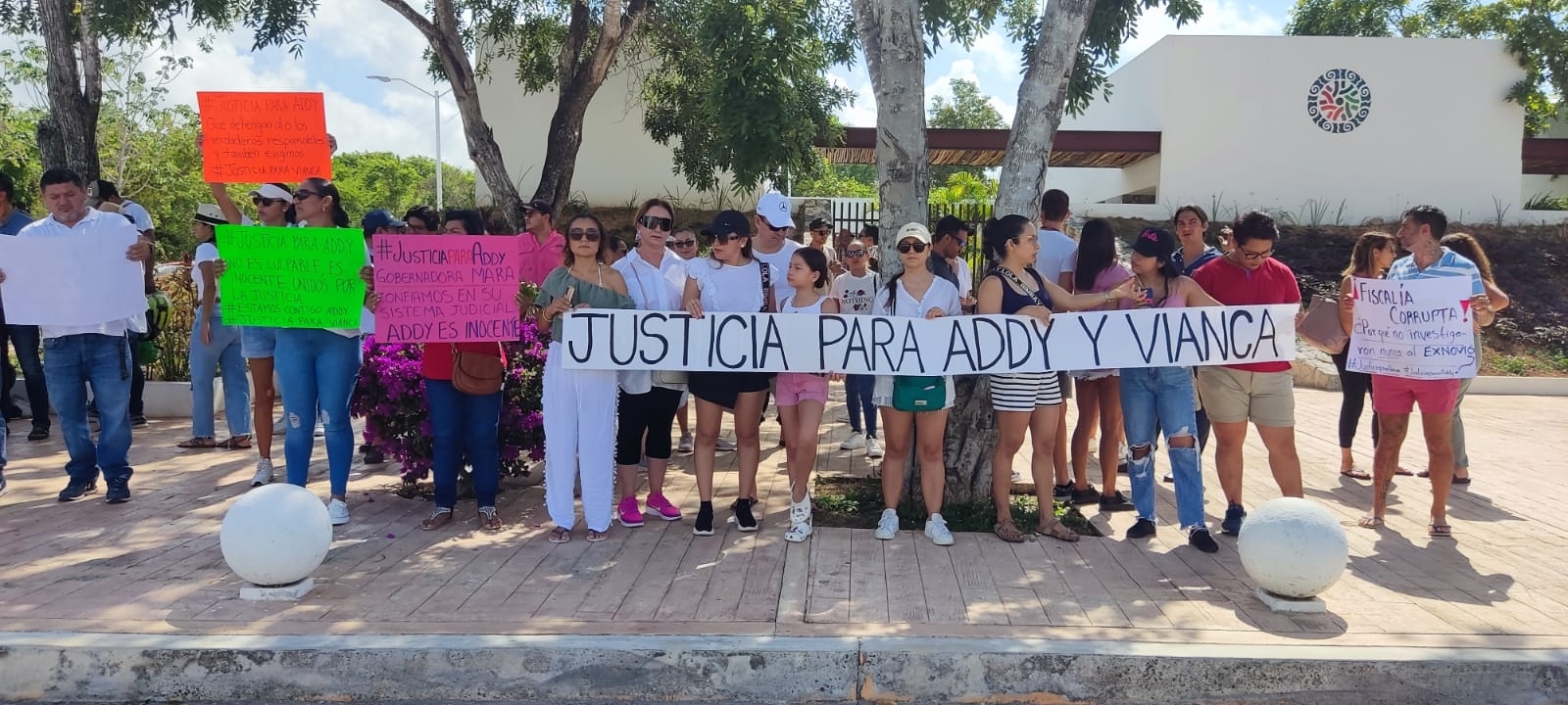 Manifestantes en Playa del Carmen piden libertad para presunta feminicida: EN VIVO