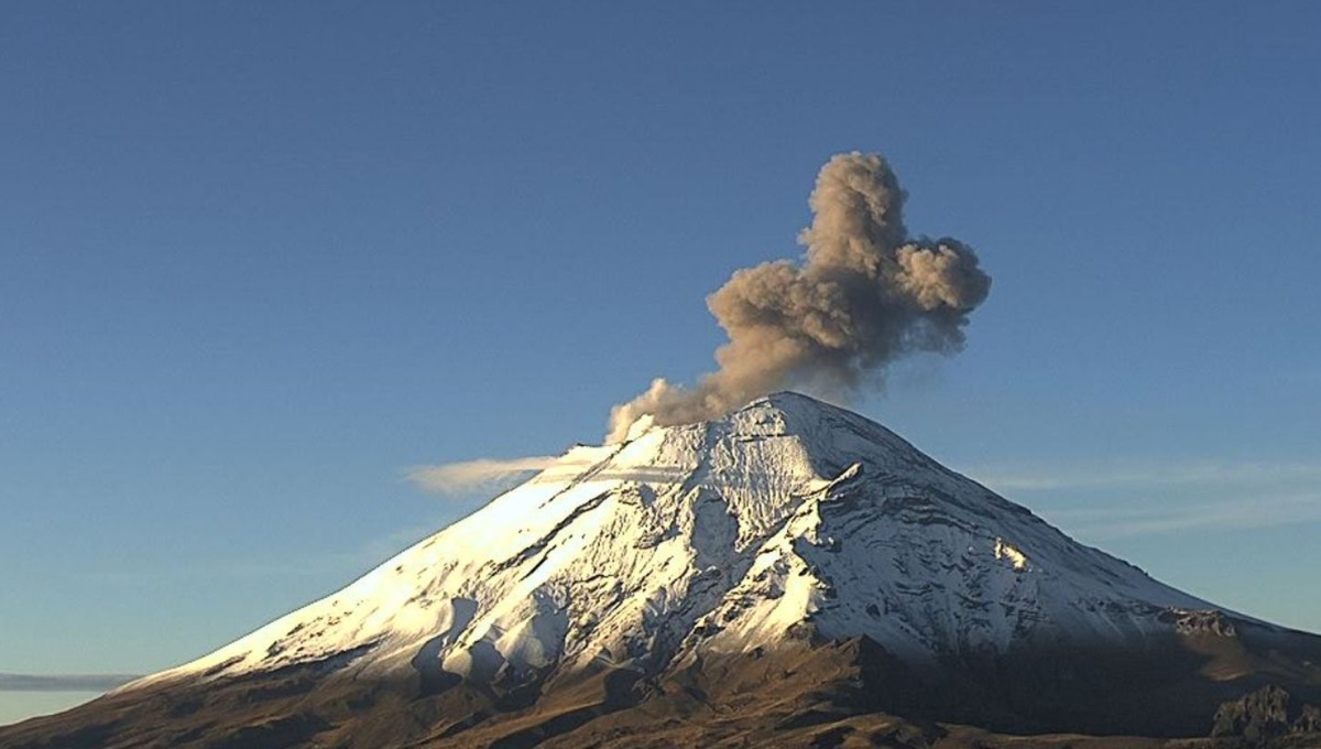 Volcán Popocatépetl se registran dos nuevas explosiones