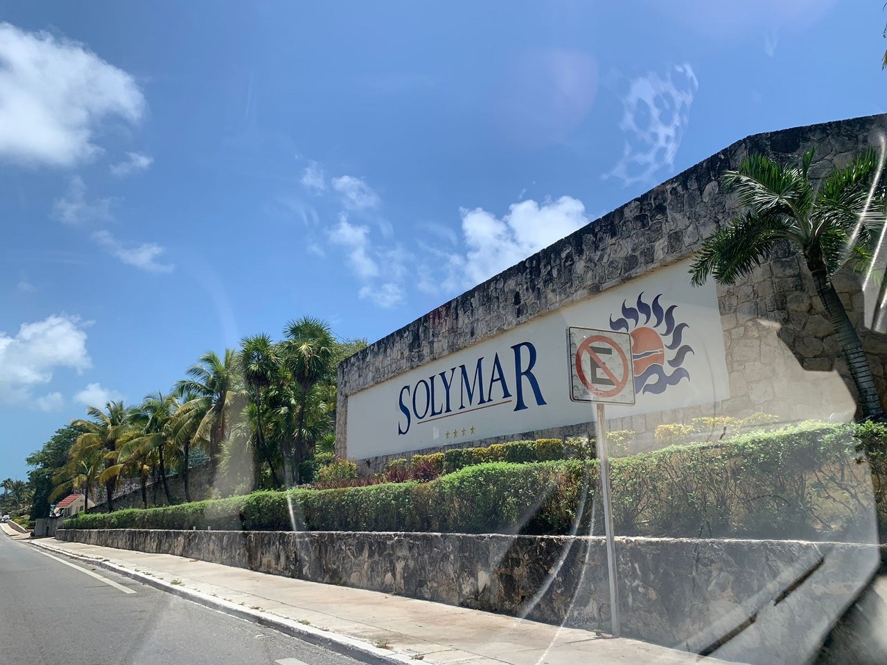 En Cancún, acusan al hijo de Succar Kuri por obras irregulares en el condominio “Sol y Mar”
