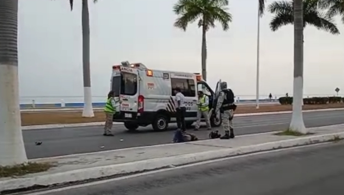 Motociclista accidentado en el Malecón de Campeche termina con traumatismo craneal