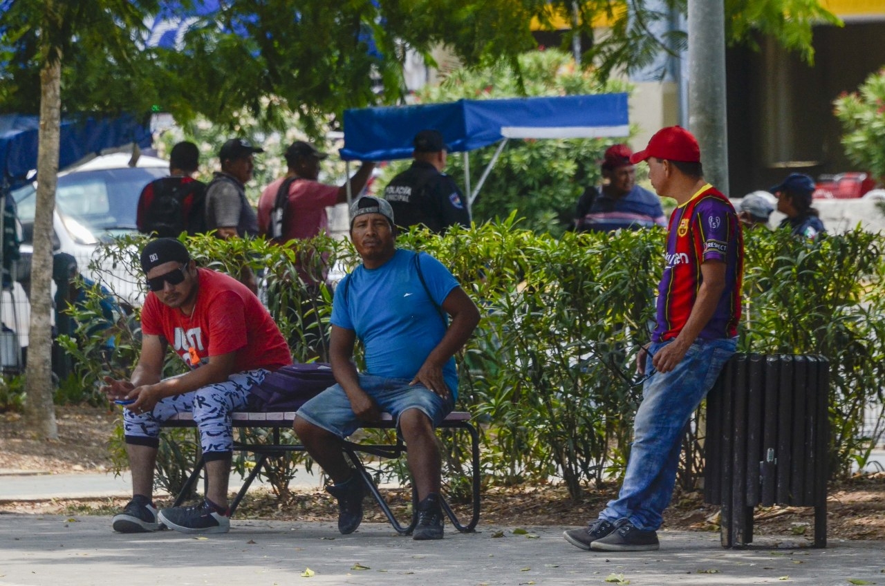Obreros de Cancún denuncian malas condiciones laborales en obras: ¡Te piden trabajar 24 horas!