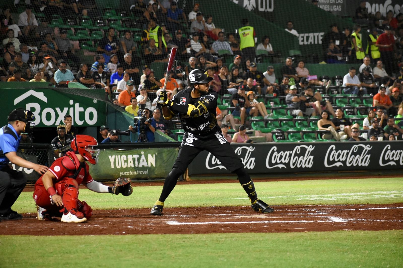Leones de Yucatán vencieron 12 a 2 a El Águila de Veracruz en el Parque “Kukulcán”