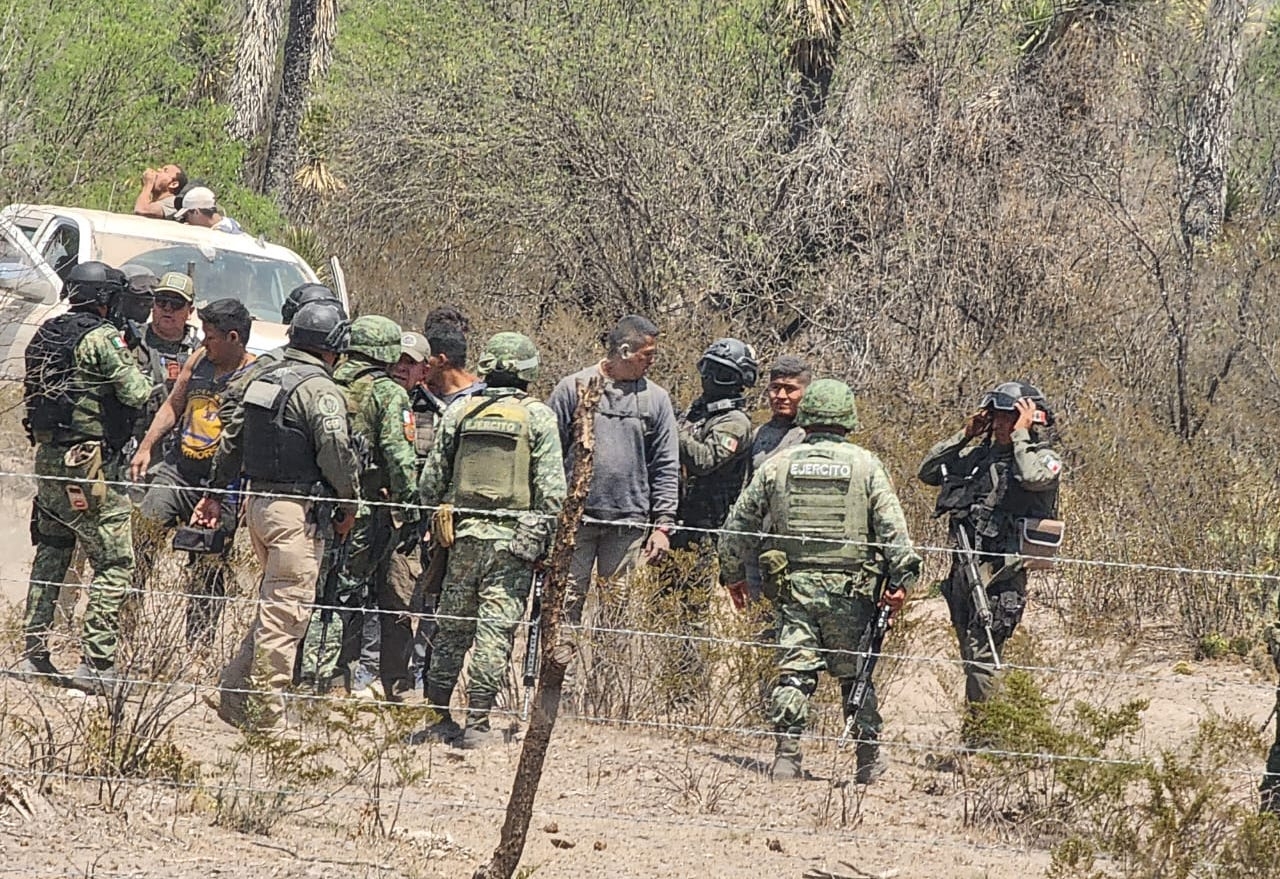 Rescatan a 50 migrantes secuestrados en Matehuala
