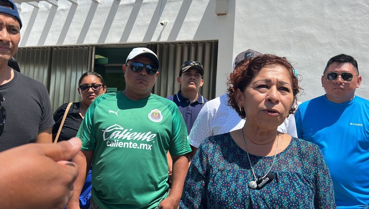 Los trabajadores acudieron a Playa del Carmen debido a que el personal de la isla de Cozumel los ha tratado de manera prepotente y grosera.