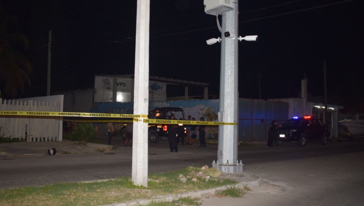 Muere joven motociclista al impactarse contra un yate en Progreso