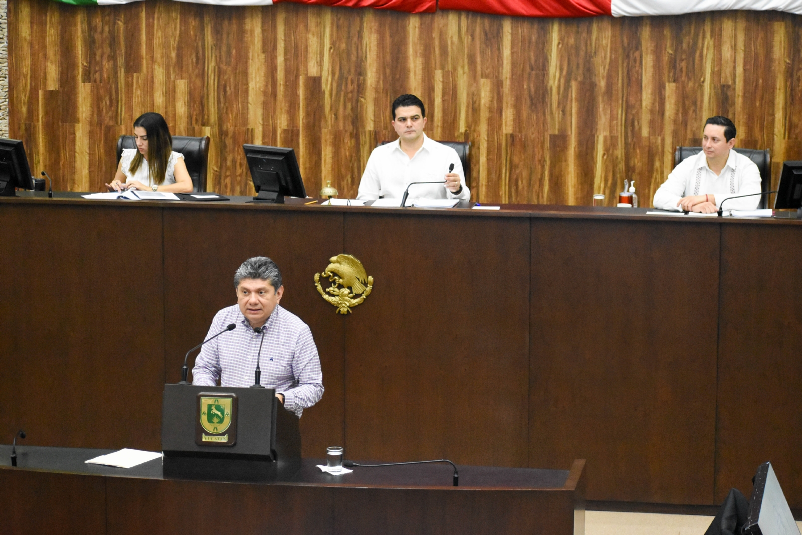 Gaspar Quintal Parra se registra como aspirante a Presidente del PRI Yucatán