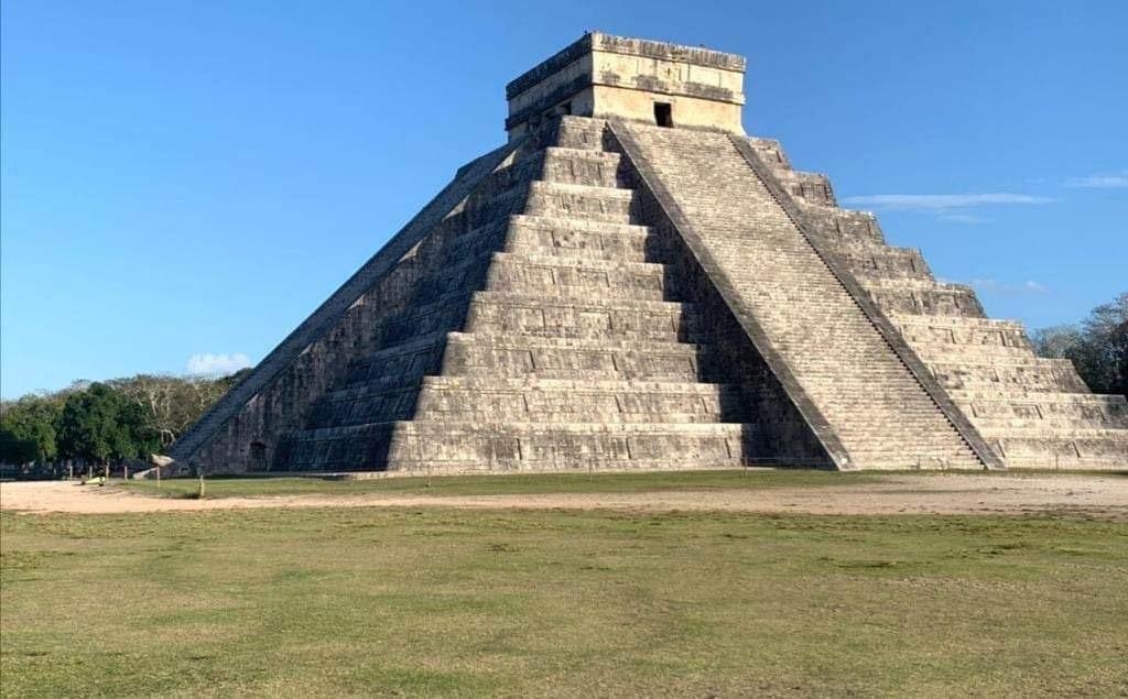 Se podrá observar en las estructuras verticales de las zonas arqueológicas de Yucatán