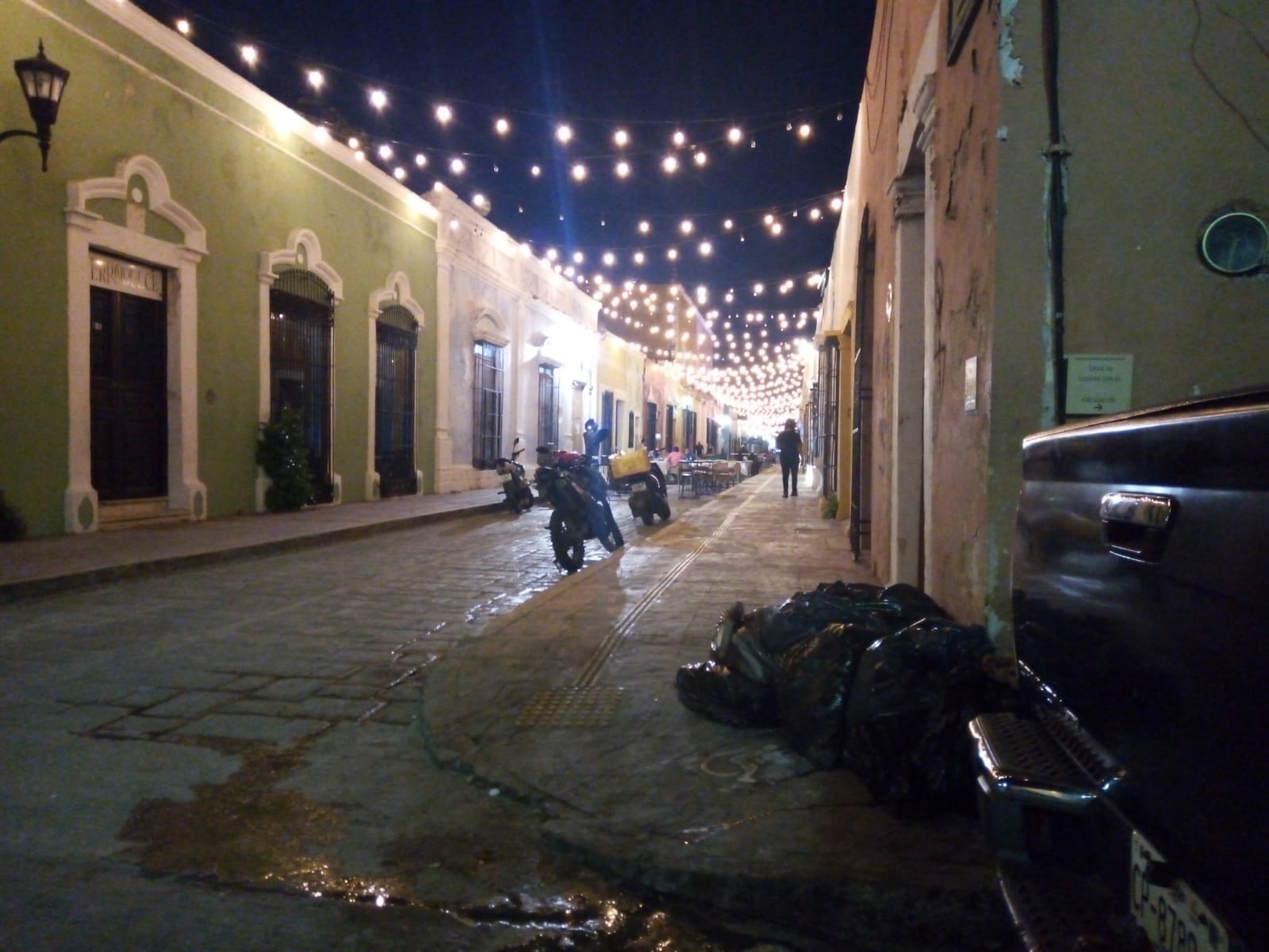 Bolsas de basura se acumulan en el Centro Histórico de Campeche: EN VIVO
