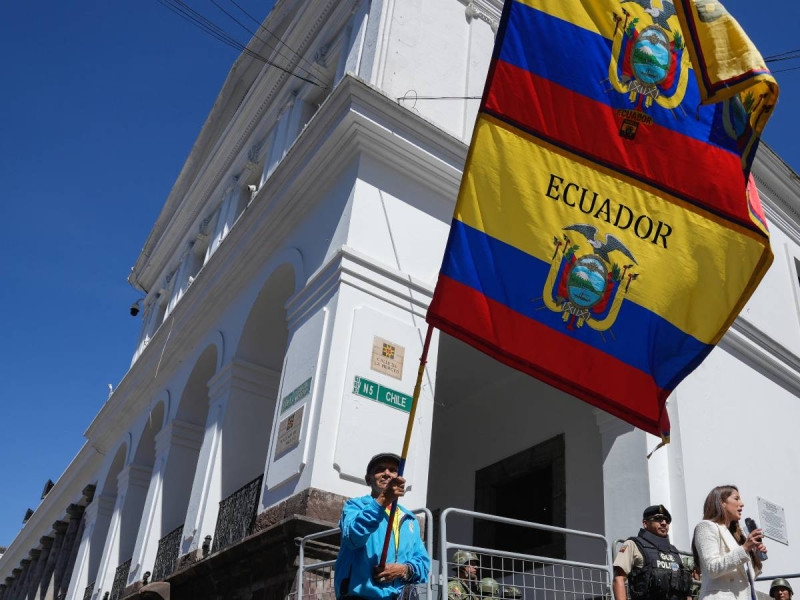 Ecuador tendrá elección presidencial anticipada el 20 de agosto