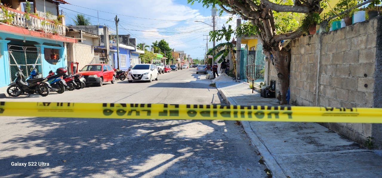 Catean la casa del presunto responsable de balear a un joven de 15 años en Cozumel