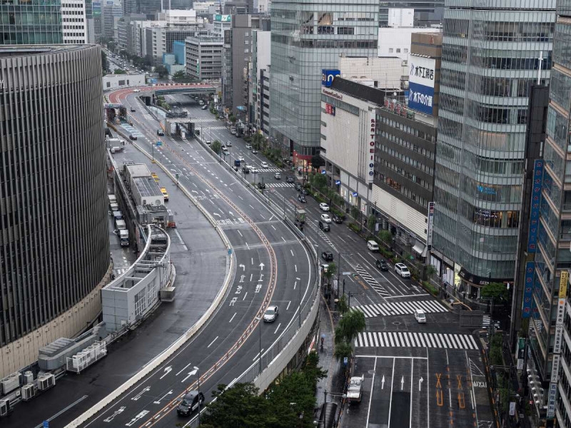 Sismo de 6.2 grados 'sacude' Tokio; autoridades descartan emitir una alerta de tsumani