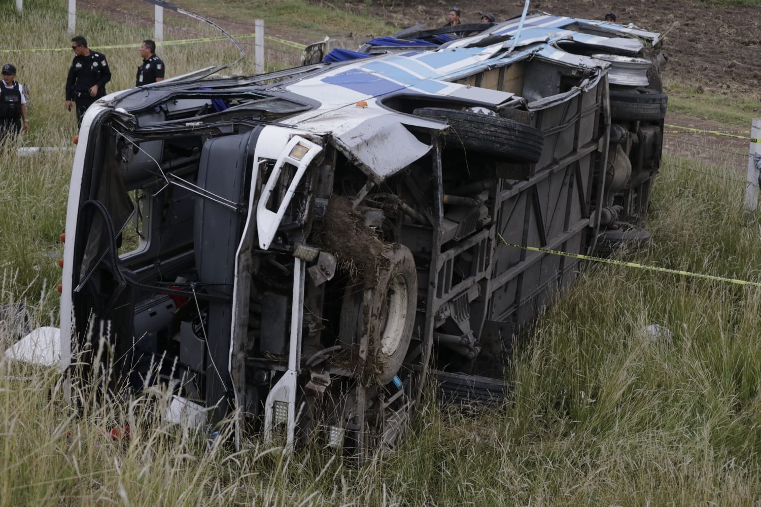 Volcadura de un autobús deja cuatro muertos y 18 heridos en la vía Tlaxcala-Puebla