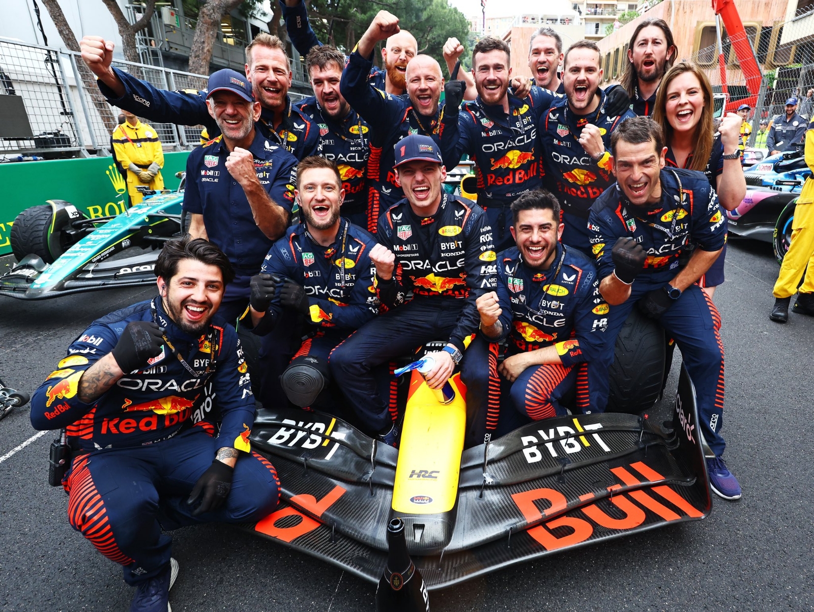 Max Verstappen gana el Gran Premio de Mónaco; Checo Pérez termina en la posición 16