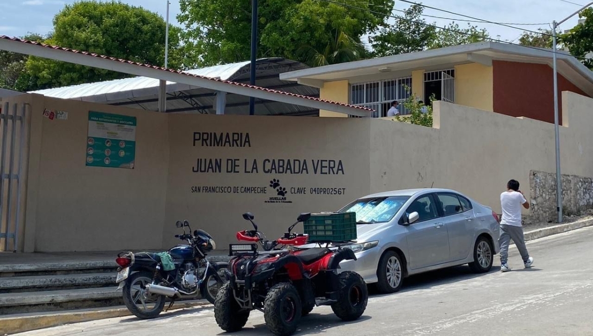 Ladrones destrozan y roban equipos electrónicos en dos escuelas de Campeche