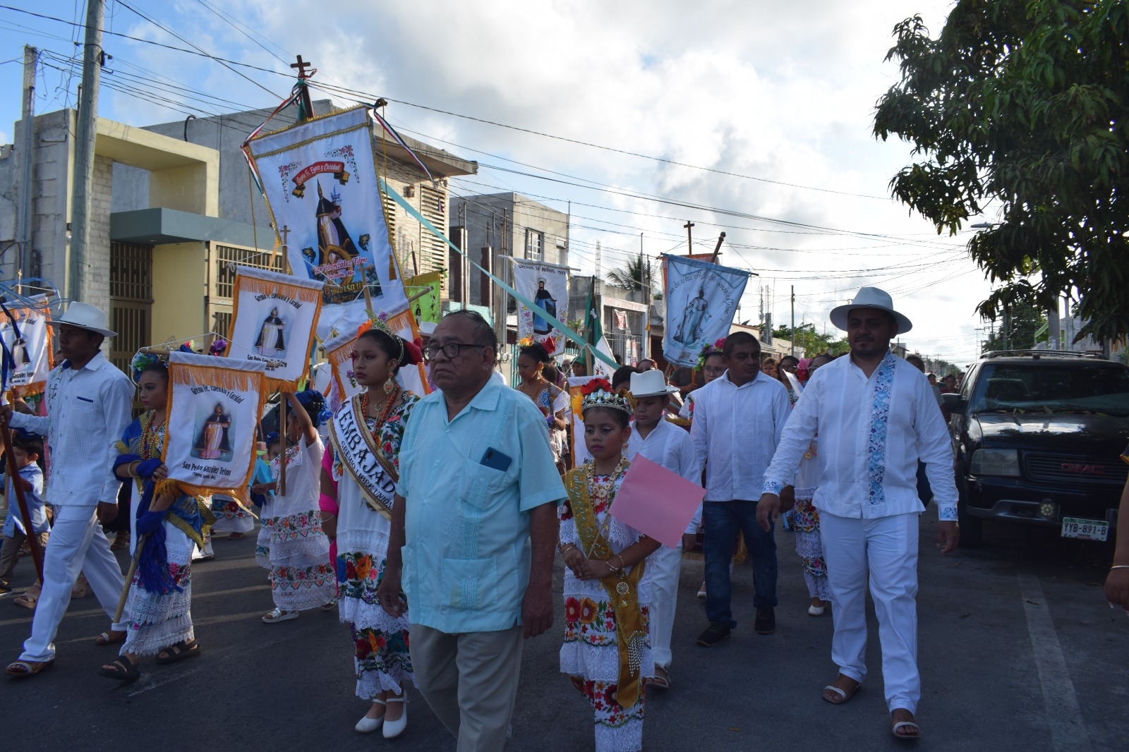 Al son de la charanga, despiden la fiesta de San Telmo, patrono de los pescadores en Progreso