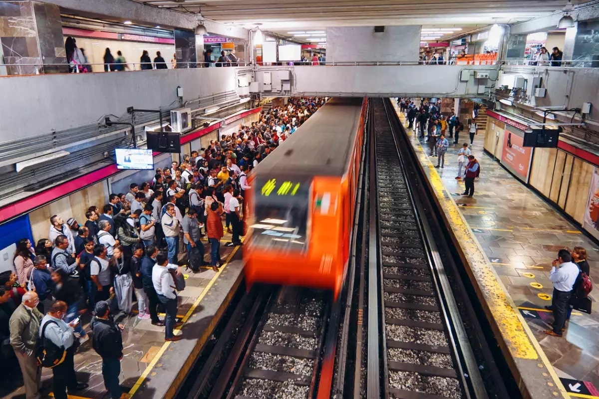 Línea 8 del Metro de la CDMX: ¿Por qué se suspendió el servicio por más de 30 minutos?