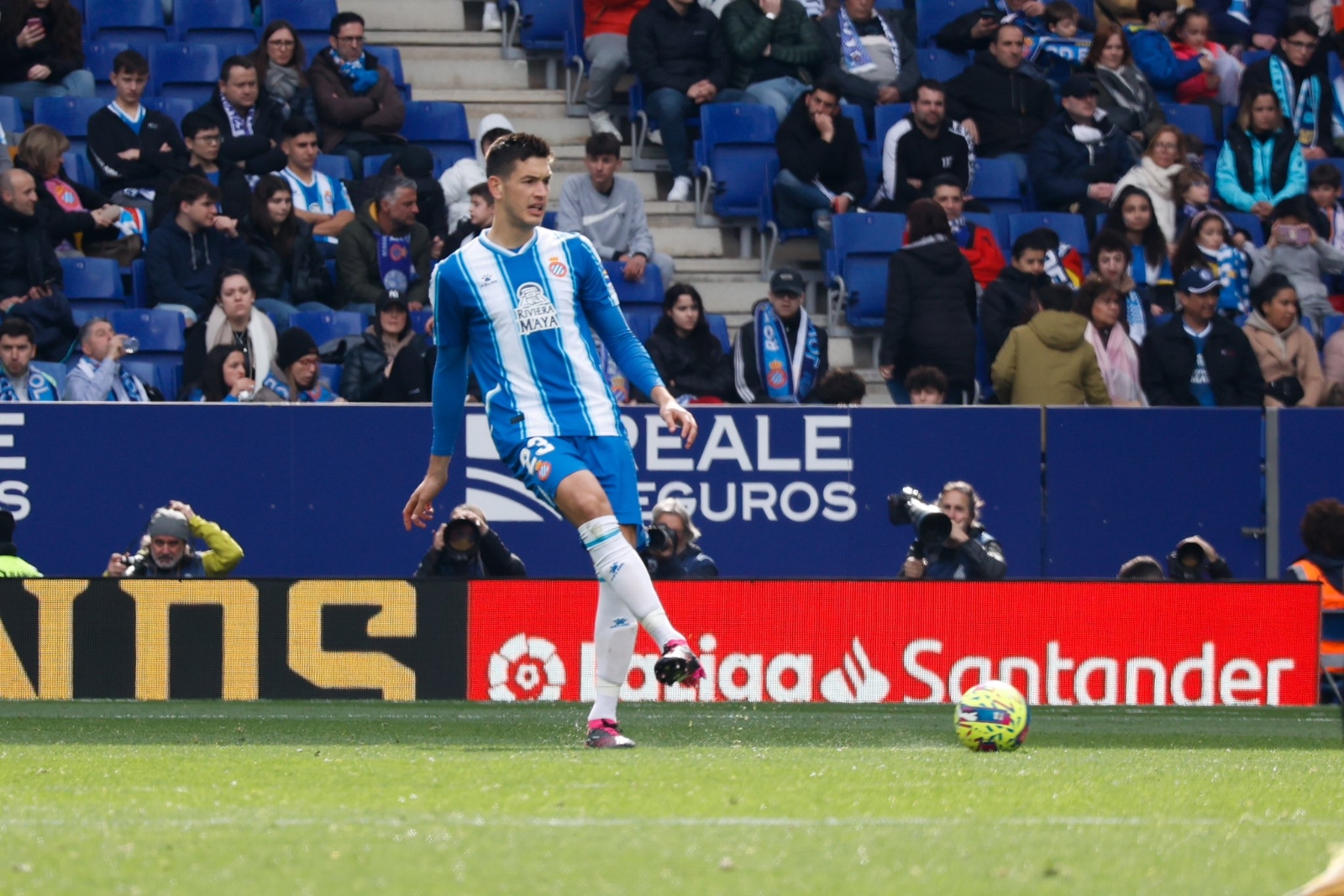 César Montes y Espanyol sufren dura remontada que los acerca al descenso