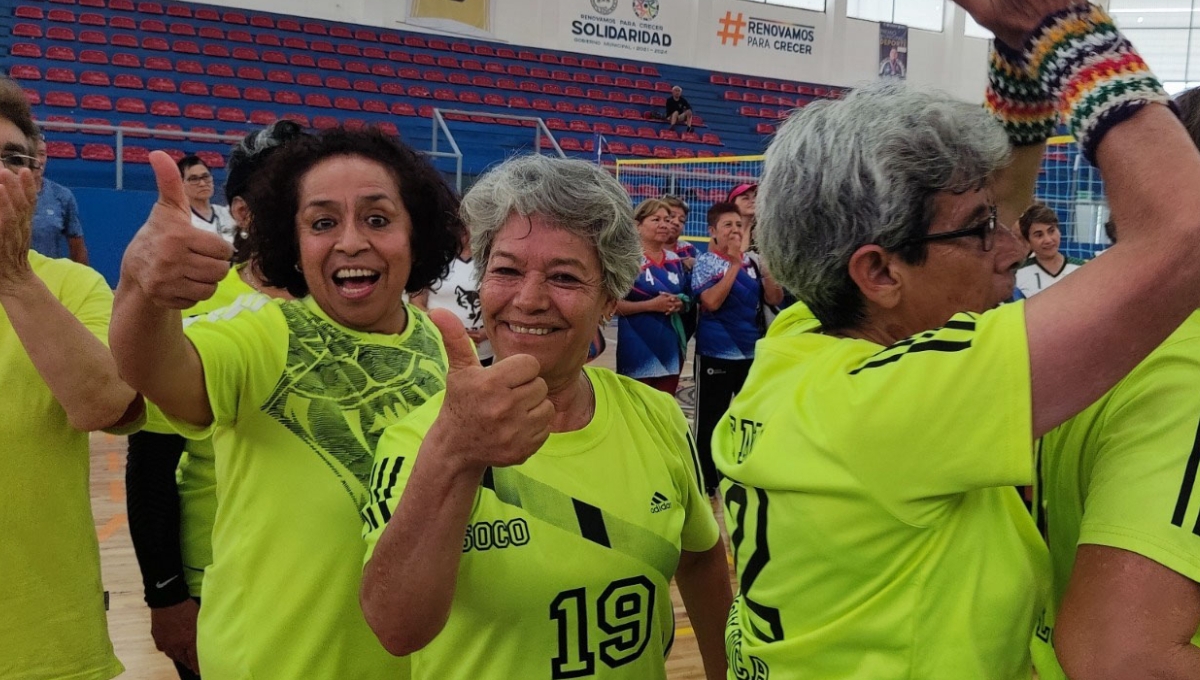 “Queen Toluca” se corona en campeonato “Reinas del Cachibol” en Playa del Carmen