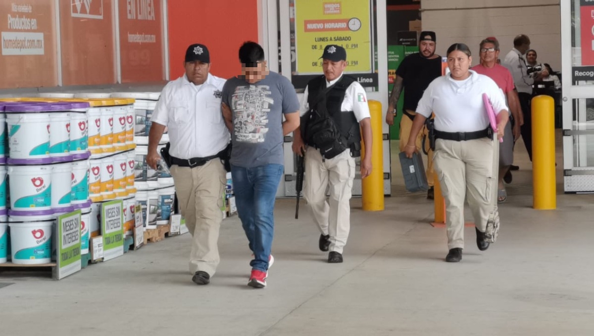 Detienen a hombre en Ciudad del Carmen por intento de robo en Home Depot