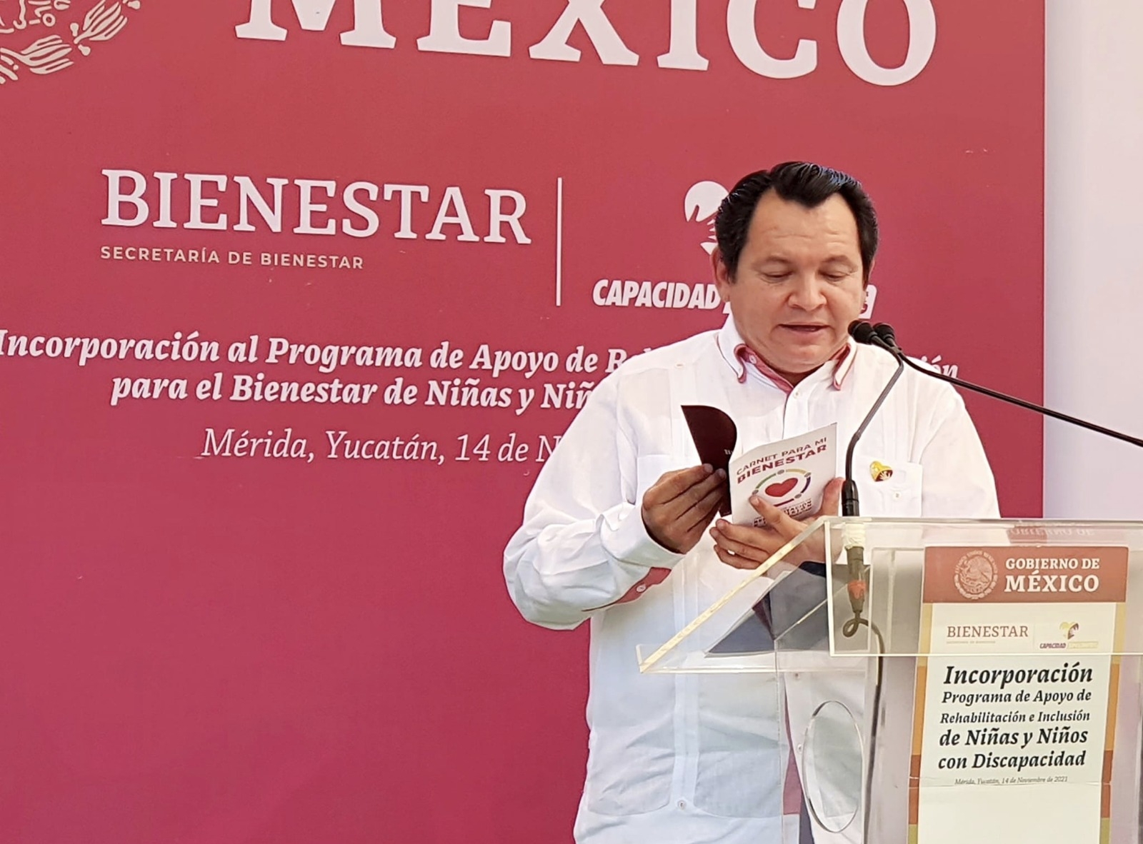 Joaquín Díaz Mena anuncia fechas para entrega de vales en el CRIT de Yucatán