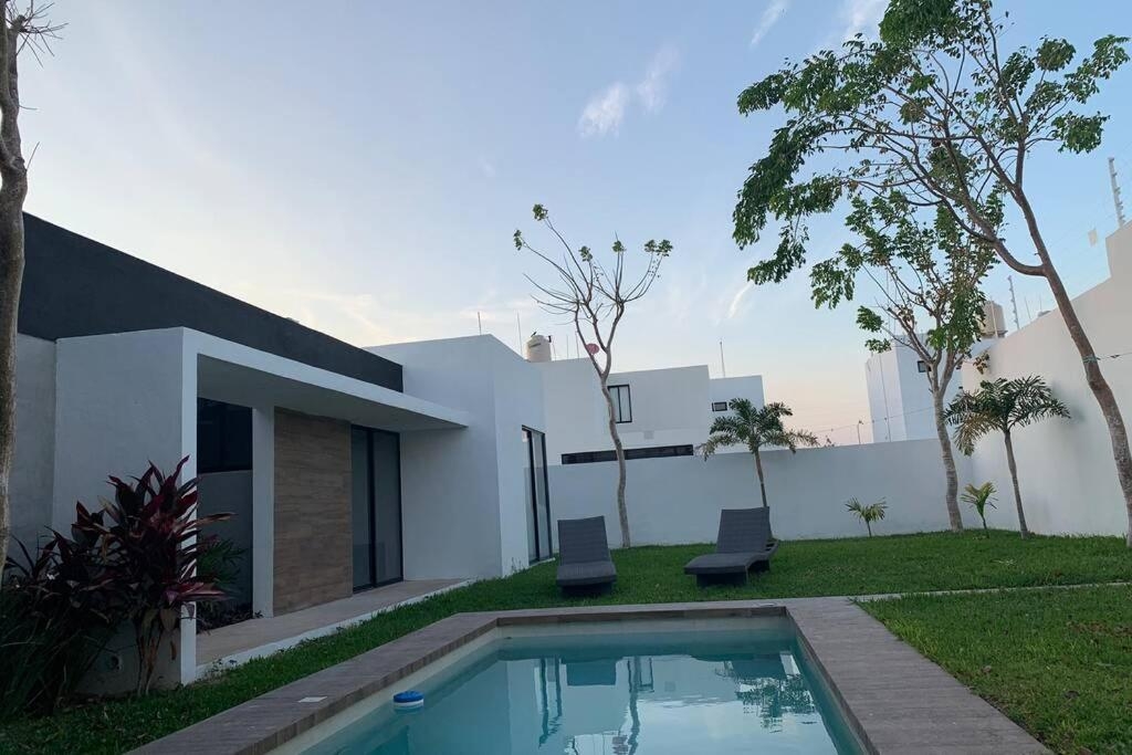 Piscinas en Mérida: ¿Qué trámites necesito para construir una en mi casa?