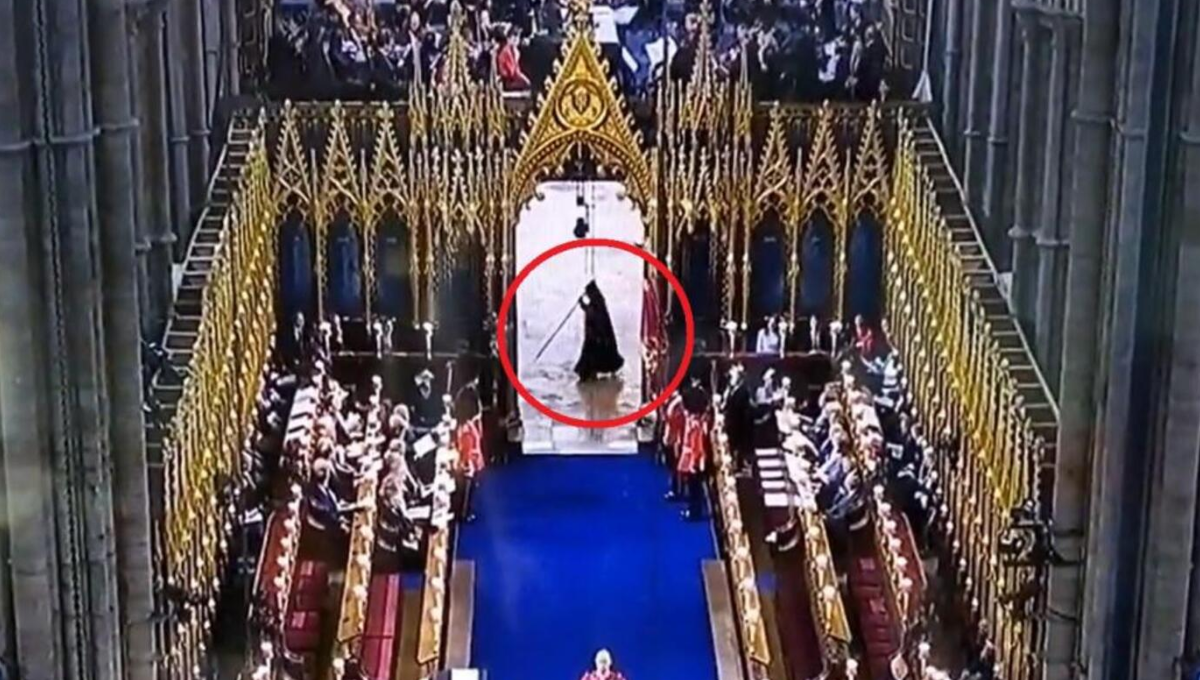 "Fantasma" aparece en plena coronación del Rey Carlos; revelan la verdad: VIDEO