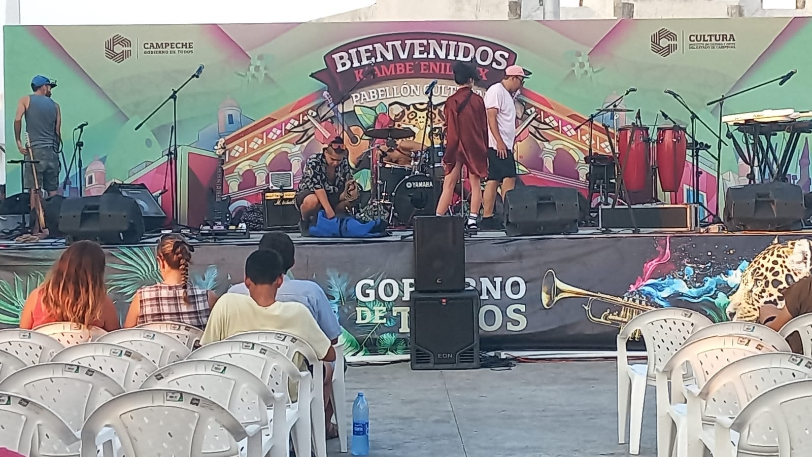 Concierto de rock en la Plaza de la República de Campeche