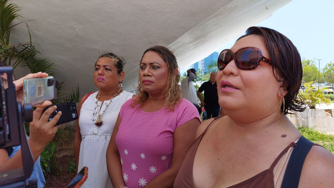 Mujeres trans de Campeche exigen al Congreso 'descongelar' la Ley de Identidad de Género