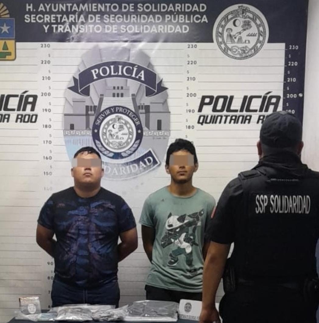 Detienen a cuatro narcomenudistas en Playa del Carmen con más de 145 dosis de drogas
