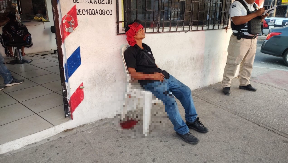 Hombre recibe machetazo en la cabeza por compañero de parranda en Ciudad del Carmen