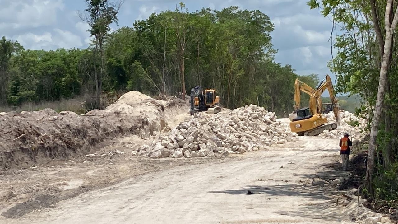 Tren Maya en Quintana Roo: Obras férreas causan aumento del flujo de vehículos pesados