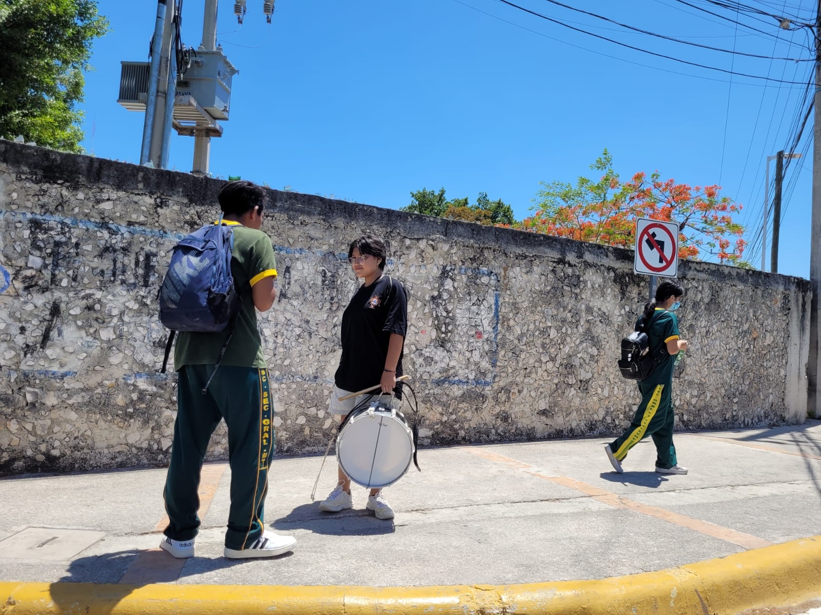 Reducen horarios de clases en Campeche por la ola de calor