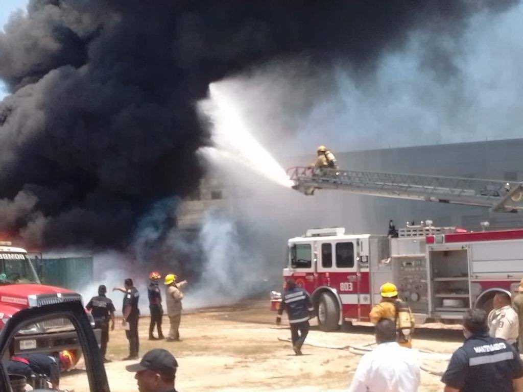 Sofocan incendio en la fábrica de bolsas 'Polpusa' al Sur de Mérida