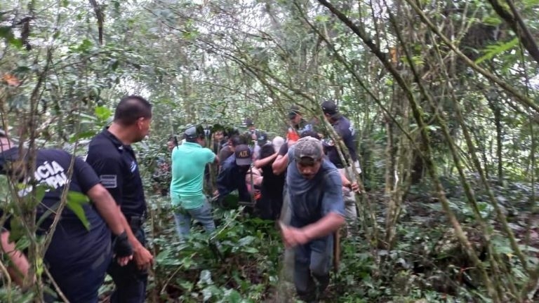 Niño cae en un pozo de 40 metros y policía muere al intentar rescatarlo en San Luis Potosí