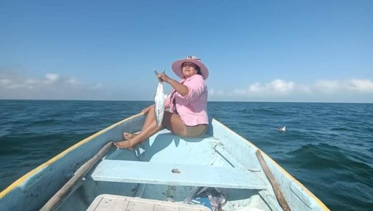 Roxana, la única mujer pescadora en Chabihau desde hace 10 años: HISTORIA