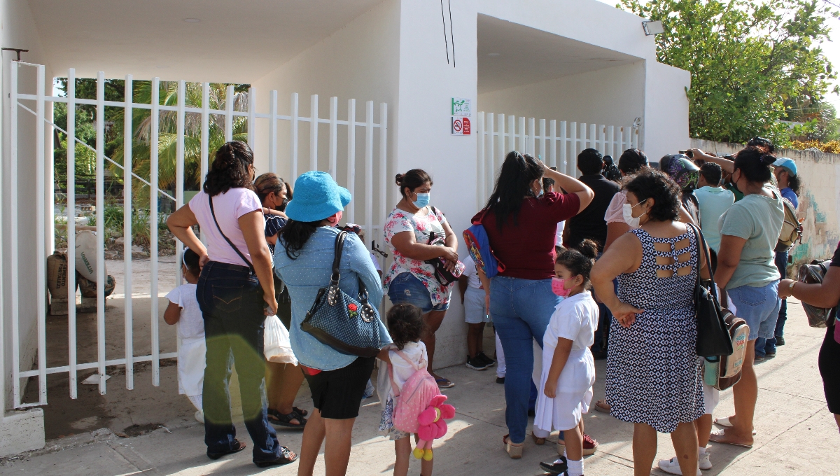 Padres de familia de Campeche pagarán vigilancia en escuelas ante la falta de presupuesto de la Seduc