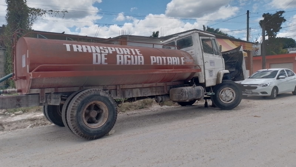 Pobladores de Escárcega se quedan sin agua más de un mes; Alcalde incumple entrega de cisterna