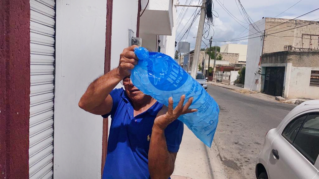 Consumo de hielo y refrescos aumenta un 30% en Yucatán por el calor: Canaco