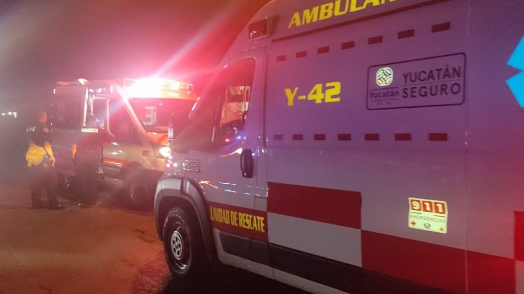 Hombre muere atropellado en la carretera Mérida-Tetiz