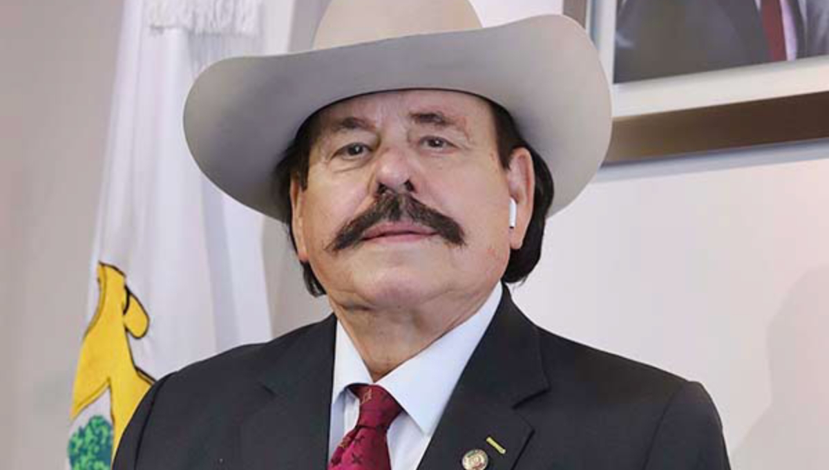 Elecciones Coahuila 2023: Armando Guadiana, candidato de Morena emite su voto en Saltillo
