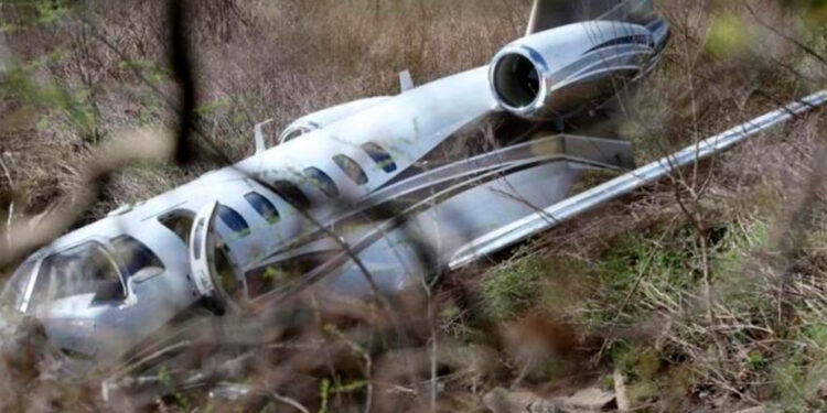 Cuatro muertos en accidente aéreo que desató alerta en Washington, EU