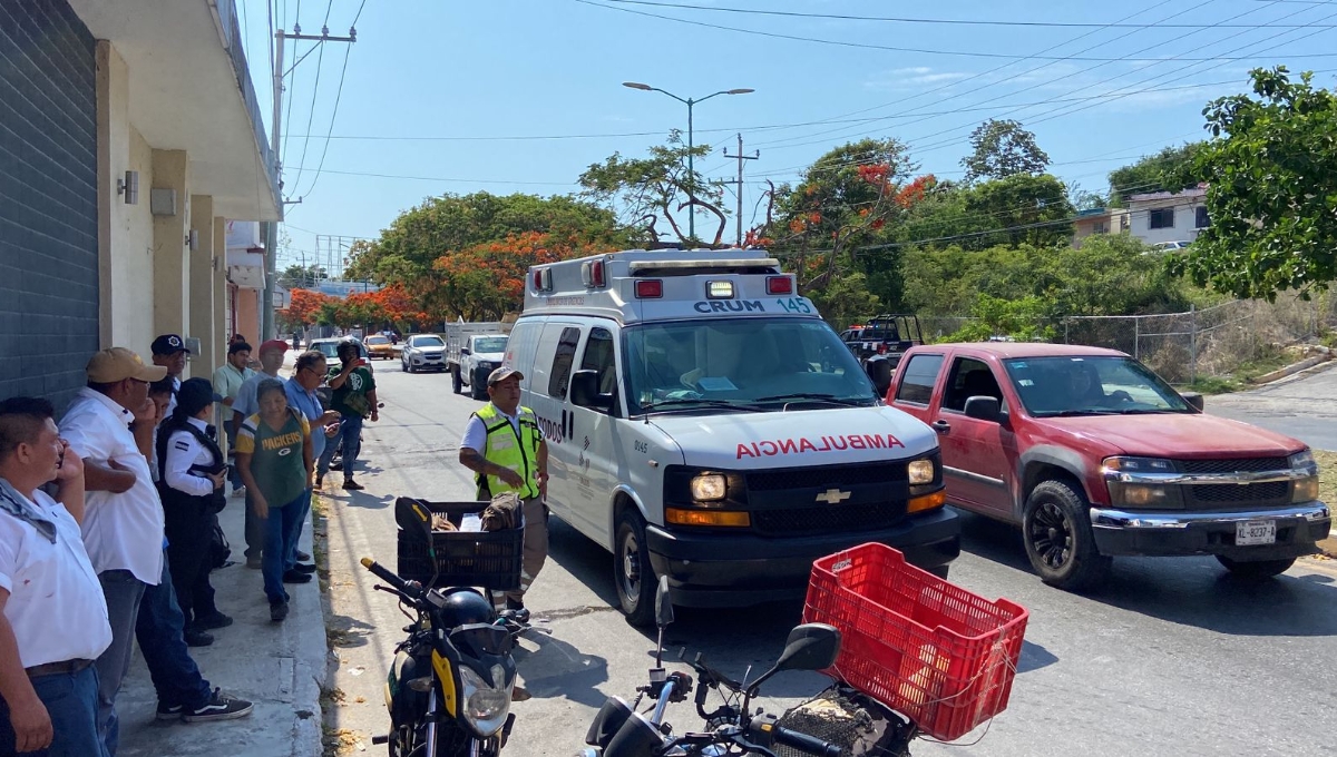Joven termina con heridas en el rostro al caer de un camión en Campeche