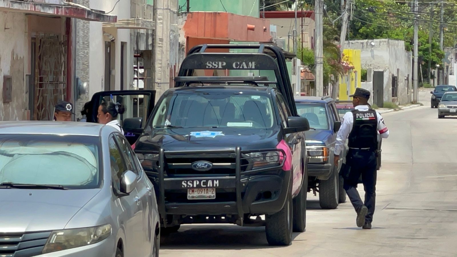 Primas se agarran a jalones de cabello por una supuesta deuda en Campeche