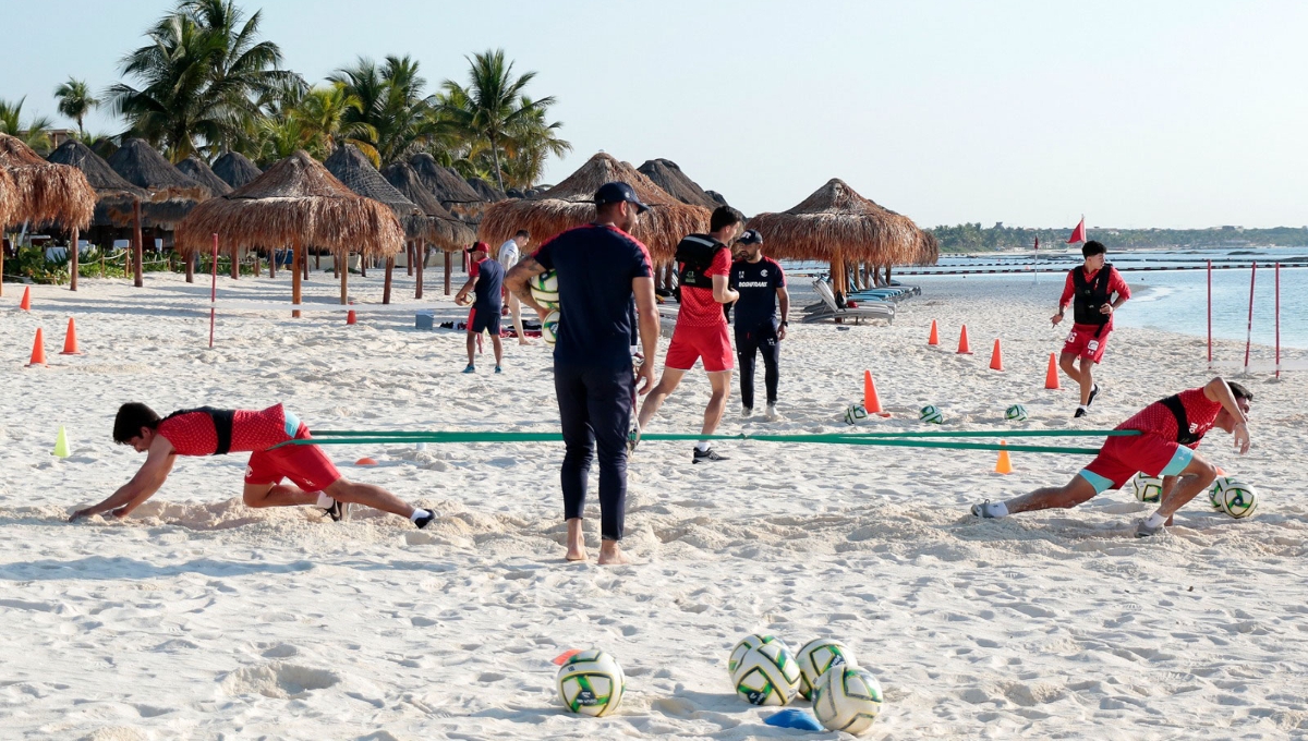 Diablos Rojos de Toluca entrenan en Cancún para la apertura 2023 de la Liga MX