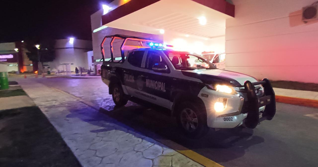 Encuentran a un hombre degollado en Valladolid Nuevo y lo trasladan a Cancún