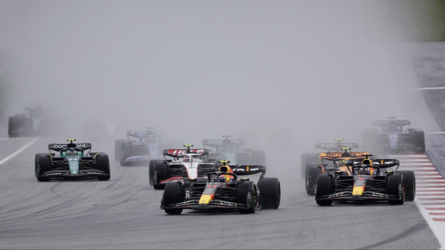 Checo Pérez termina segundo en la carrera sprint del Gran Premio de Austria de F1, la victoria fue para su compañero en Red Bull, Max Verstappen