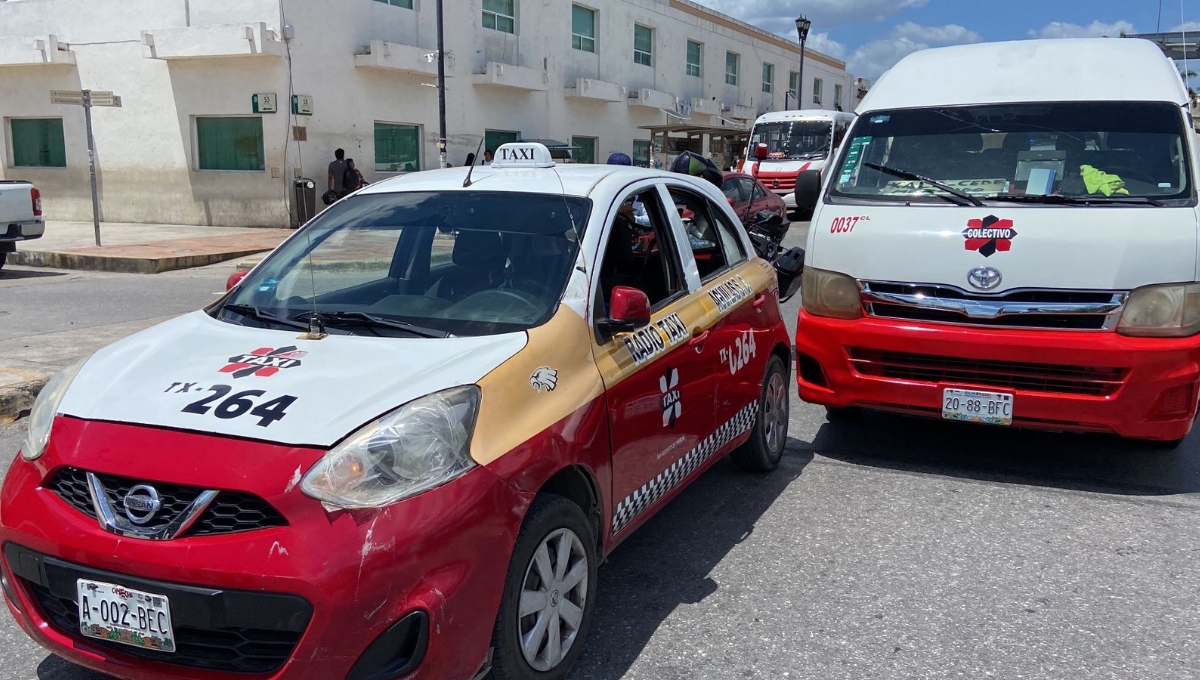 Taxistas de Campeche protagonizan accidente y provocan caos vial