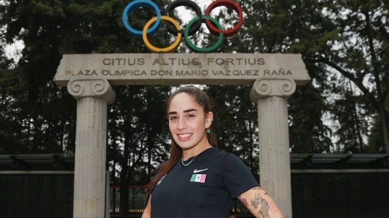 La pentatleta mexicana Tamara Vega interpuso una denuncia de hechos contra su ex entrenador Sergio ”N”, por el delito de pederastía.
